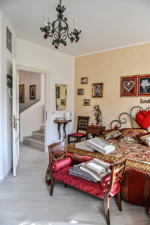 Bed and Breakfast La Terra Di Mingo Вадо-Лигуре Экстерьер фото