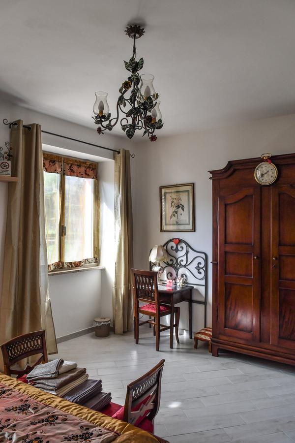 Bed and Breakfast La Terra Di Mingo Вадо-Лигуре Экстерьер фото