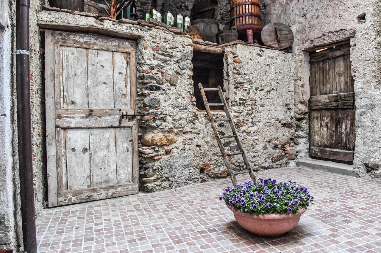 Bed and Breakfast La Terra Di Mingo Вадо-Лигуре Экстерьер фото