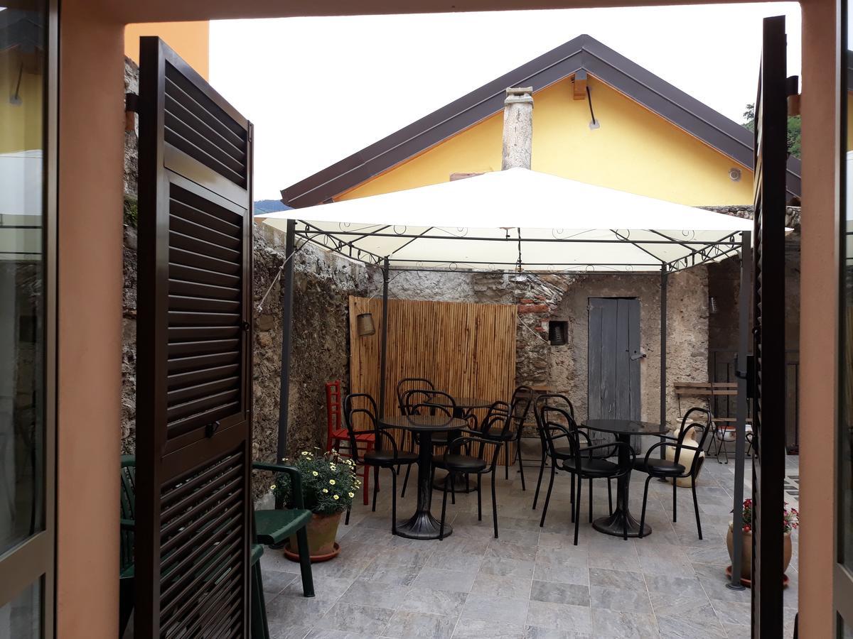 Bed and Breakfast La Terra Di Mingo Вадо-Лигуре Экстерьер фото